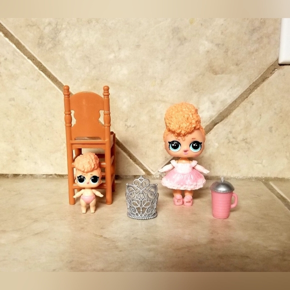 LOL Surprise Dolls Under Wraps Eye Spy Series Goodie & Lil Sis - Picture 2 of 5